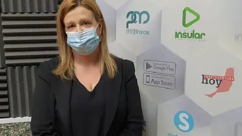 Daniela Plotegher en Radio Insular