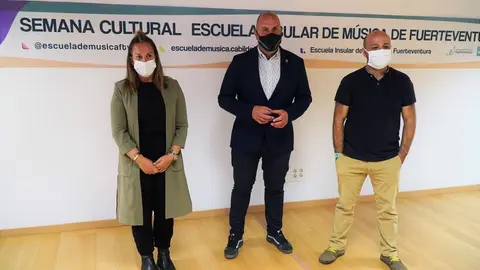 Saavedra, LLoret y Martín, en la presentación de la iniciativa