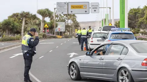 CONTROL POLICIAL AEROPUERTO INTRUSISMO SECTOR TAXI 2