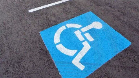 parking-minusválido-persona-con-discapacidad-PMR