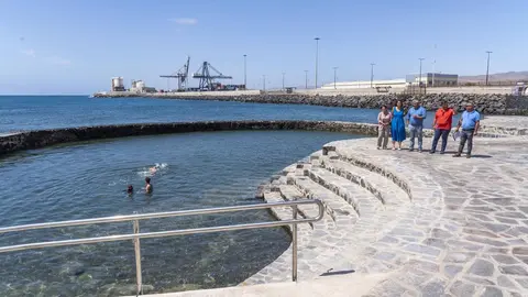 FOTO PISCINA NATURAL EL CHARCO REMODELADA 2