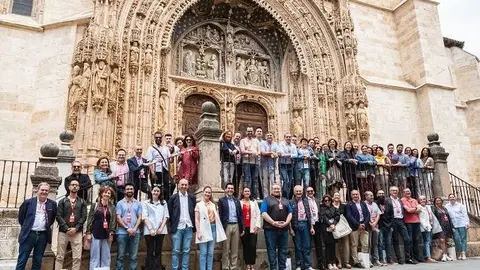 Miembros de ACEVIN y Rutas del Vino de España en Aranda de Duero durante la XXIX Asamblea General de ACEVIN (1)