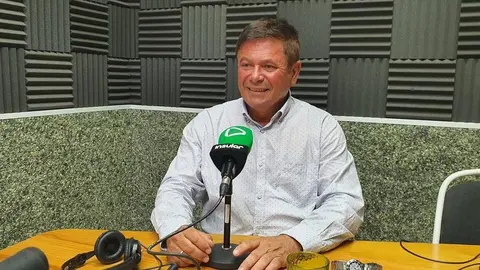 Pedro Armas en Radio Insular