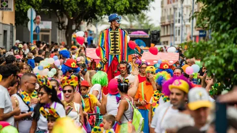 Desfile de Tran Tran