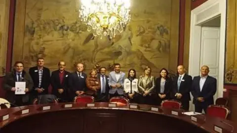 Asociacion empresarios Puerto en el Senado