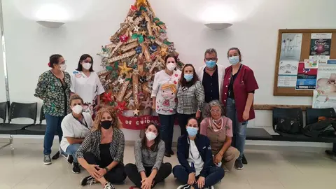 CUIDADORES-AS Y ÁRBOL DEL CUIDADO - NAVIDAD - CENTRO SALUD II ARÍSTIDES