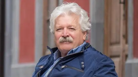 Marcos Hormiga, escritor, docente y traductor majorero. (1)