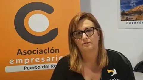 Daniela Plotegher en la sede de la asociación