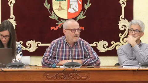 Concejal Economía y Hacienda explica el aumento y objetivos de los Presupuestos 2023 (2)