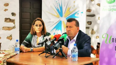 Presidenta Mafasca y Alcalde de Antigua