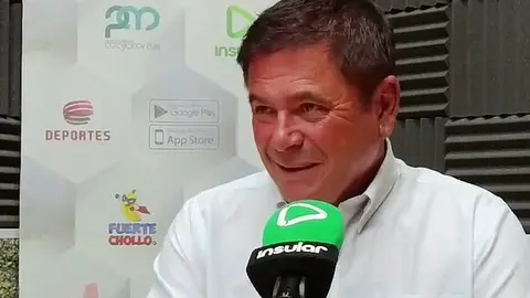 Pedro Armas en Radio Insular