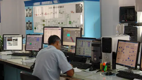 Sala de control del CAAF