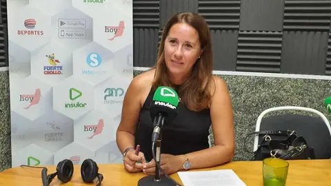 Lola García en Radio Insular