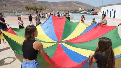 Jóvenes en el albergue de Pozo Negro