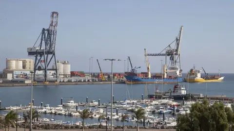 muelle puerto del rosario