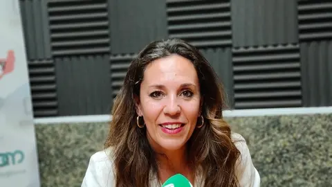Jessica de León en Radio Insular