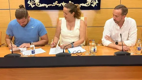 firma convenio lucha