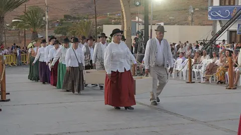 Ofrenda a la virgen