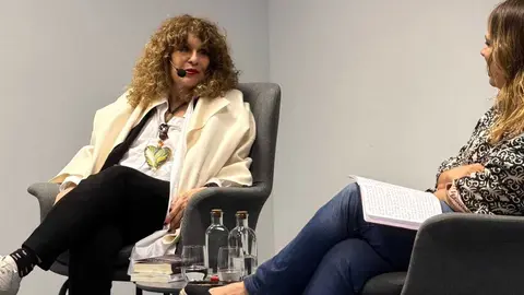 Gioconda Belli con Aroa Moreno