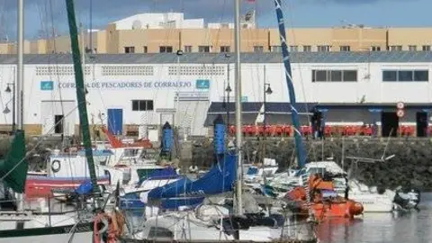 Las cofradías de pescadores de Canarias anuncian un cierre total el 19 de enero en protesta por la nueva normativa de control pesquero