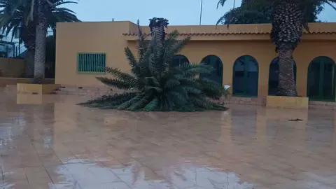 La borrasca Emilia deja 60 incidencias en Fuerteventura que se prepara ya para el nuevo aviso de AEMET