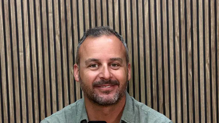 5D22CD7B-67B0-4844-A399-714A847853A4