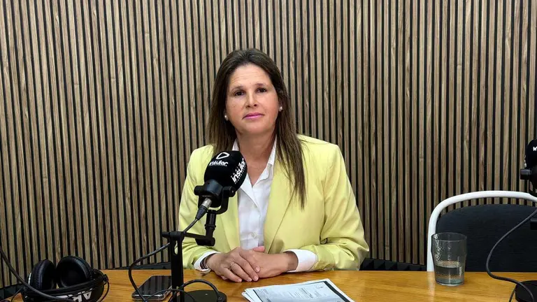 AEF82054-9121-4B8A-AB9A-15968C344CBC