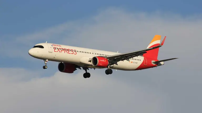 Avi&oacute;n A321neo de Iberia Express