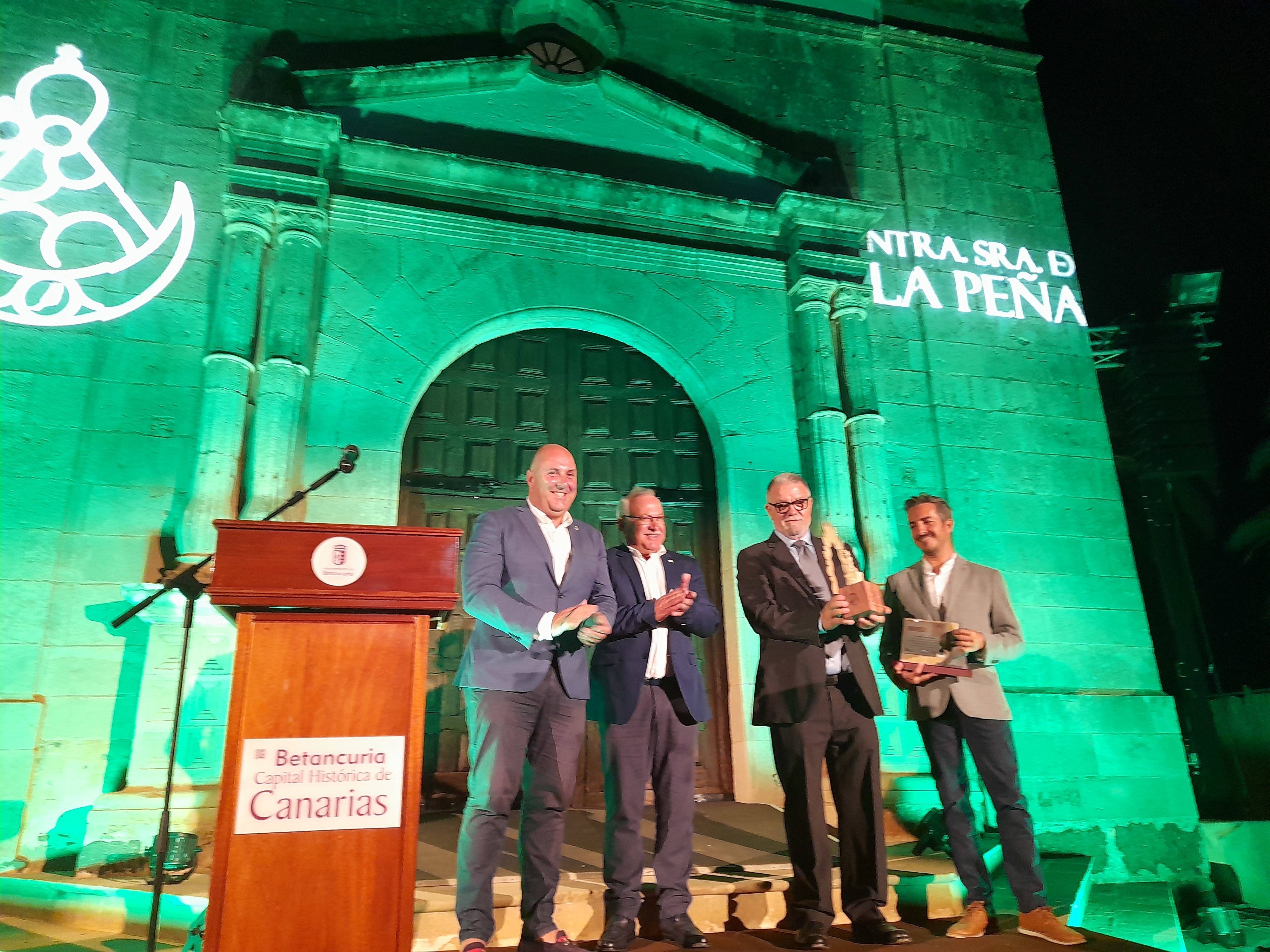 Lloret, Cerdeña, Brito y De León