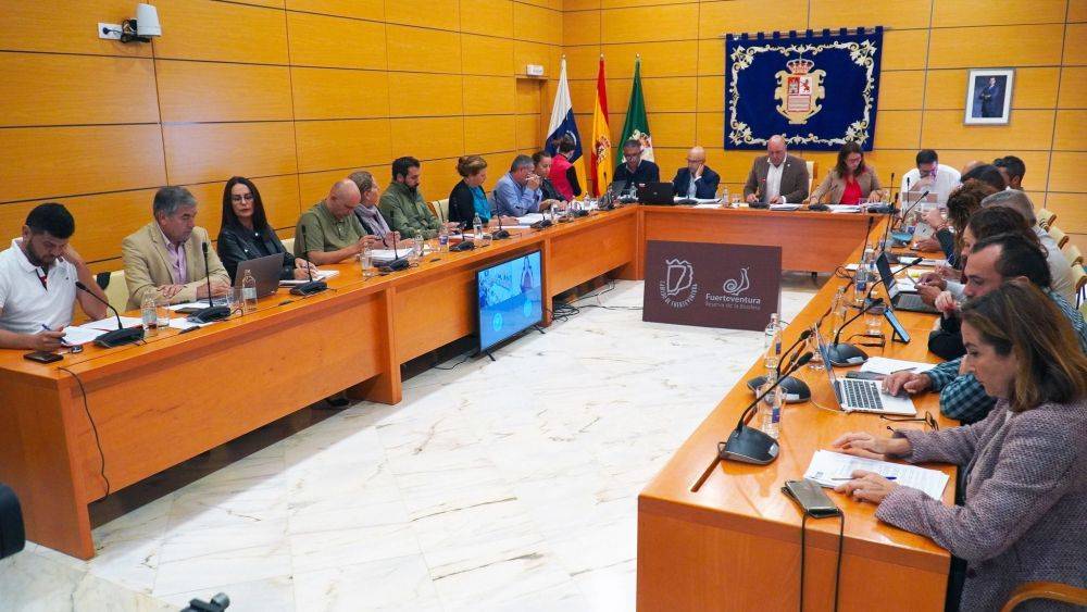 pleno-cabildo-fuerteventura_4_1000x563