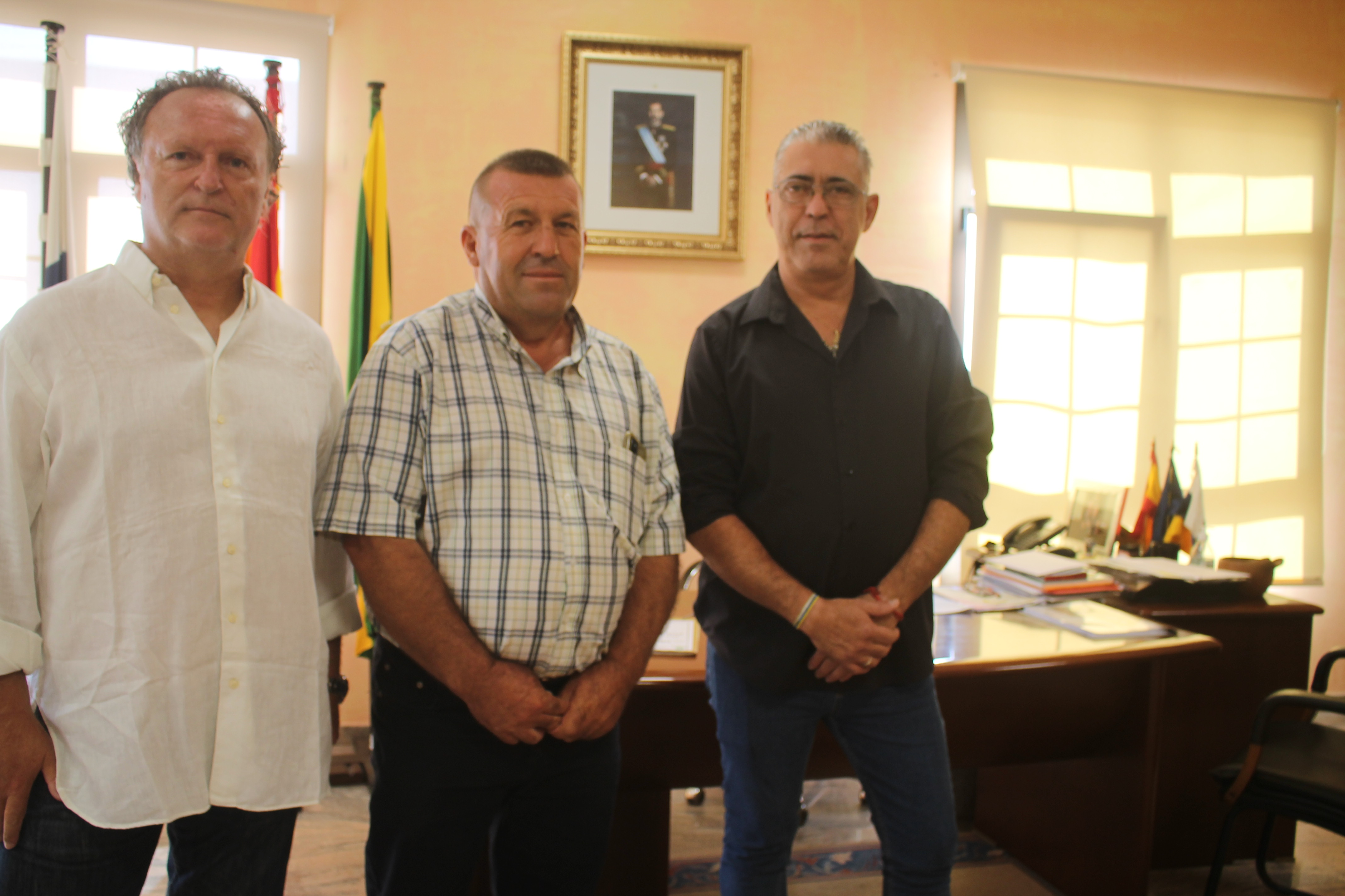 El alcalde incorpora al concejal de Contigo al Grupo de Gobierno de Antigua (1)