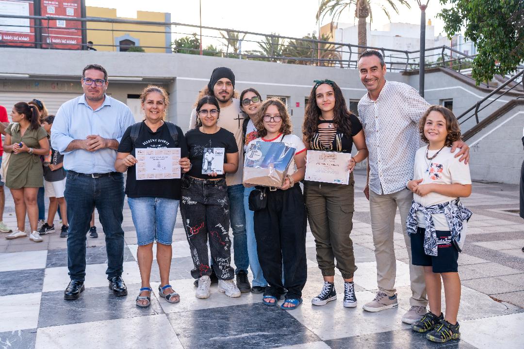 ESCAPE ROOM-ALCALDE Y CONCEJAL DE LEON CON PREMIADOS-0624