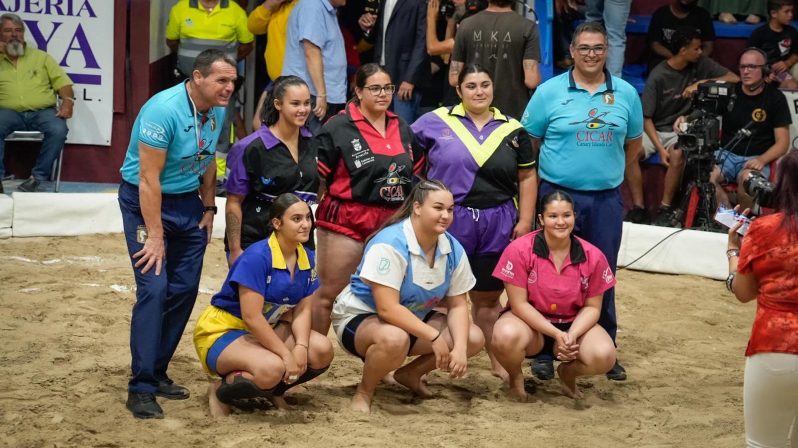 FOTO. Luchada Institucional por el Día de Canarias en Morro Jable (3)