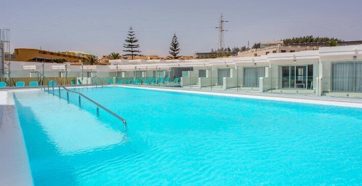 Piscina Hotel Taimar