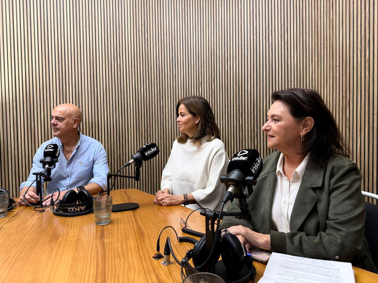 8F6E5F06-A5B3-4299-B72A-0561D1ADEA48